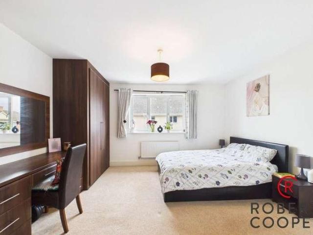 House for sale in Greater London