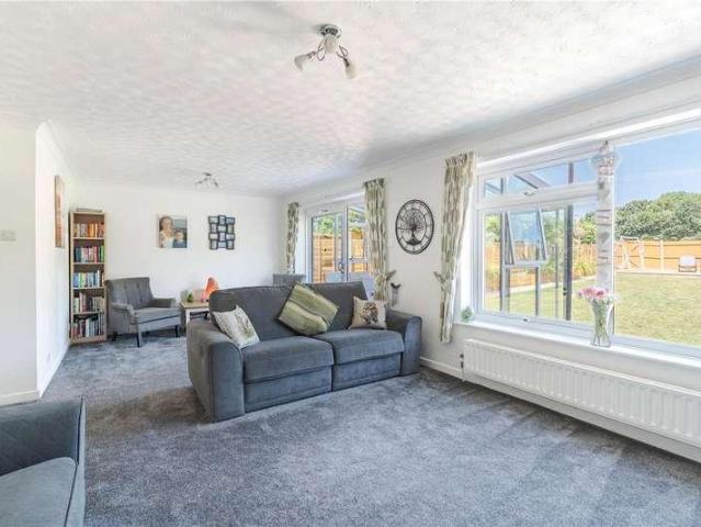 House for sale in Oakley, Merley