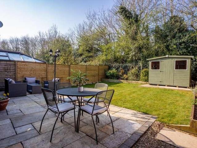 House for sale in Elmfield, Leicestershire