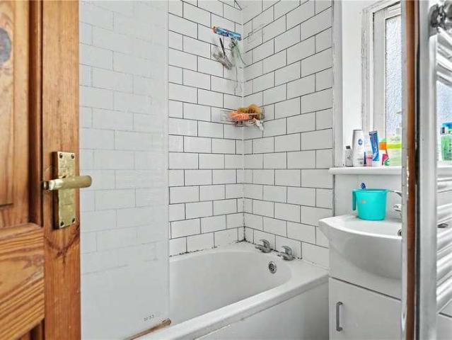 House for sale in Earlham Rise, Norwich