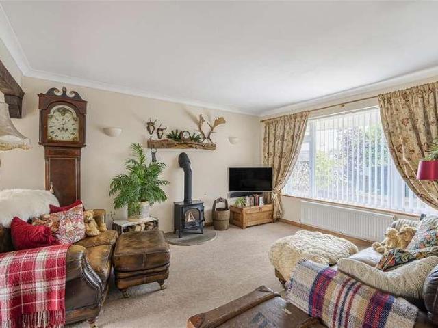 House for sale in Seaford, Iford