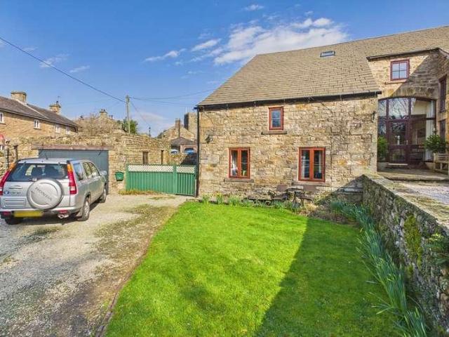 House for sale in Melling, Bare