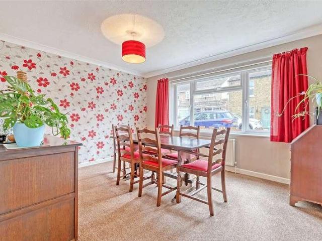 House for sale in Southend-on-sea, Great Wakering