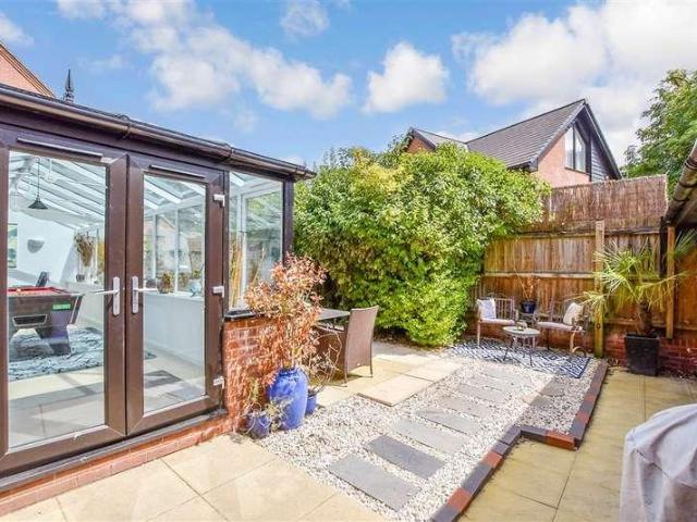 House for sale in Leybourne, Bourne Vale