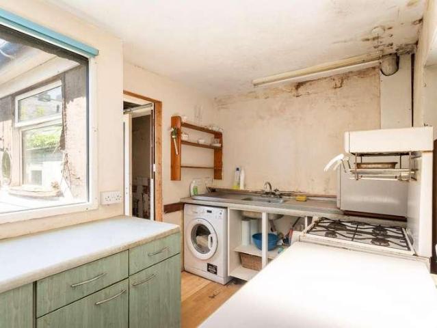 House for sale in Round Hill, Brighton & Hove