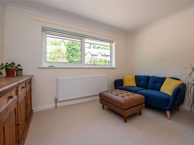 House for sale in Pachesham Park, Surrey