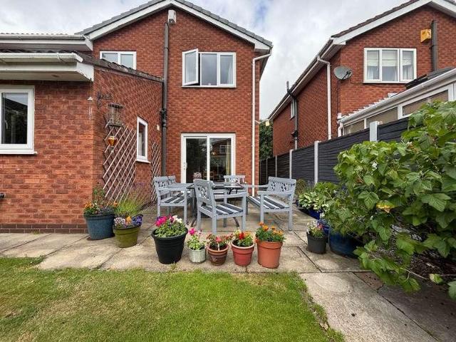 House for sale in Stubshaw Cross, Wigan