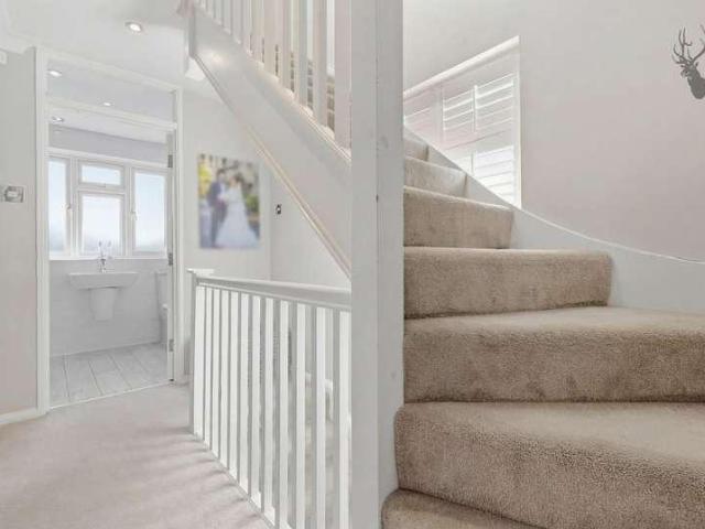 House for sale in Ivy Chimneys, Epping