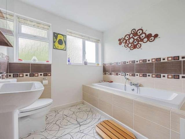 House for sale in Caversham Park, Reading