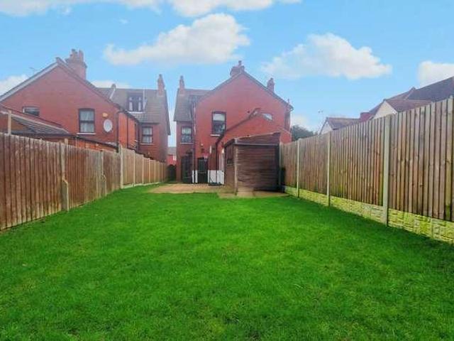 House for sale in Luton, New Town