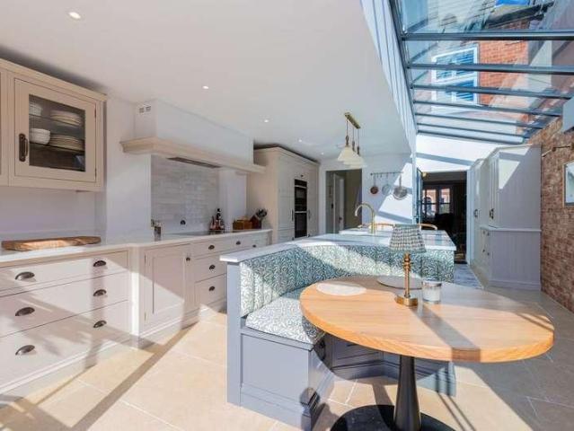 House for sale in St Marks, Maidenhead