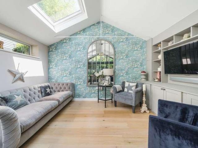 House for sale in Fole, Surrey