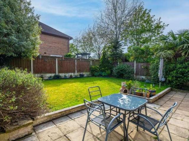 House for sale in Prescot, Rainhill Stoops