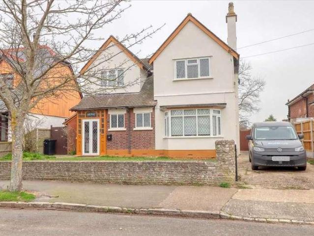 House for sale in Dale Hill, Essex