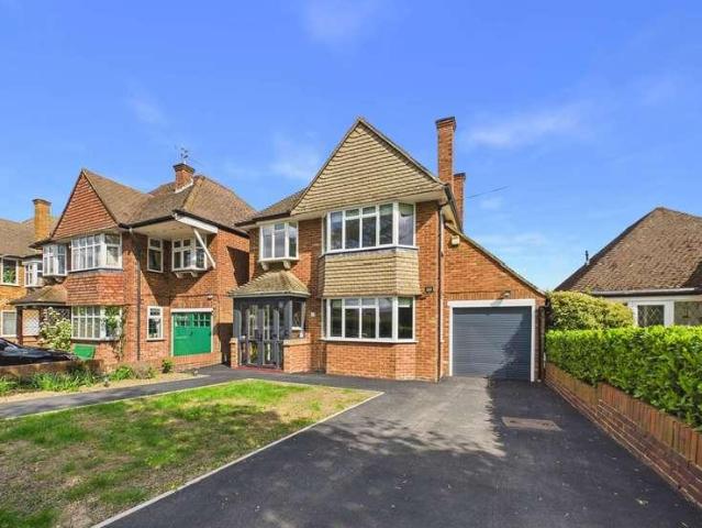 House for sale in Ickenham, Greater London