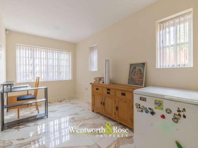 House for sale in Stirchley, West Midlands