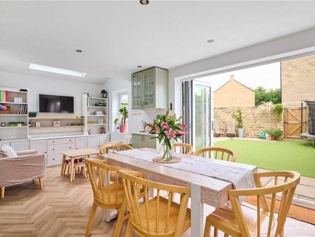 House for sale in Westfield, Guiseley
