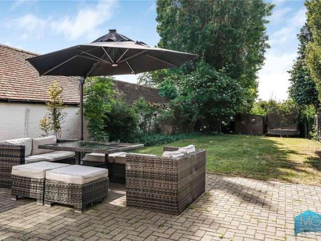House for sale in Southgate, Greater London