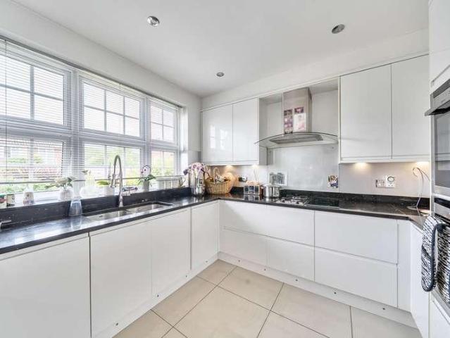 House for sale in Greater London
