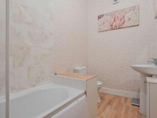 House for sale in Kirkmuirhill, Scotland