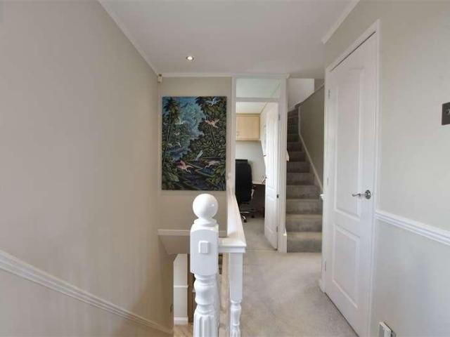 House for sale in Shotgate, Essex