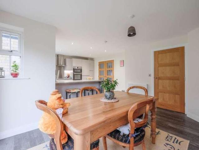House for sale in Holmfirth, Calmlands