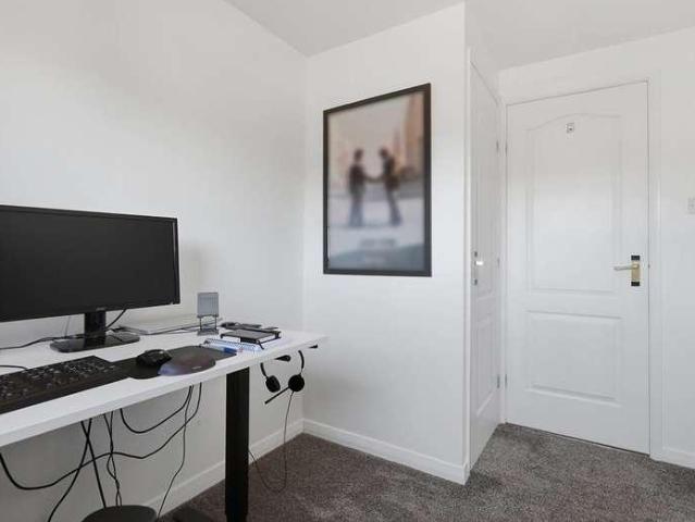 House for sale in Southpark Village, Parkhouse