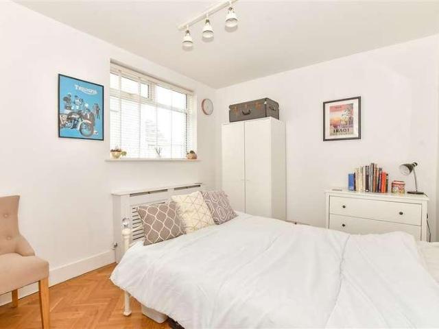 House for sale in Chichester