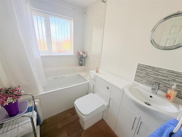 House for sale in Lee-on-the-Solent, Middlecroft