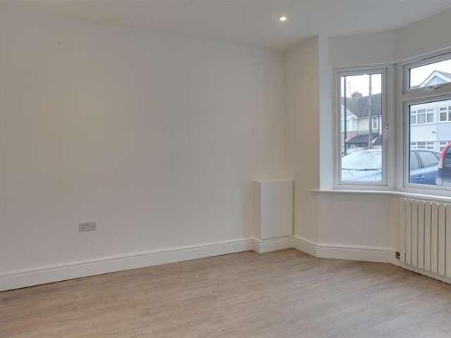 House for sale in London Borough of Hounslow, Feltham