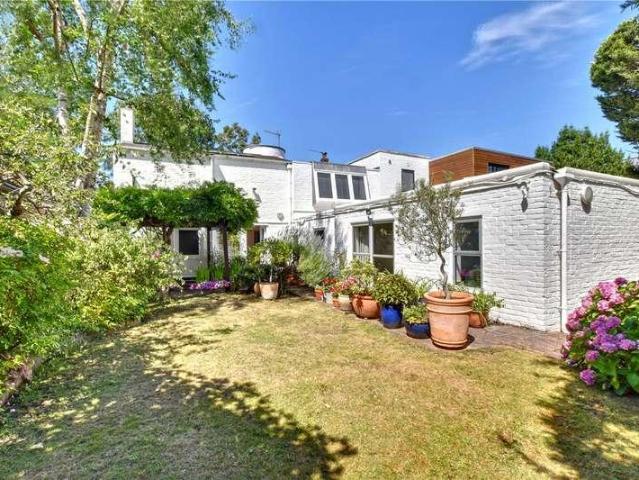 House for sale in Kidbrooke, Greater London
