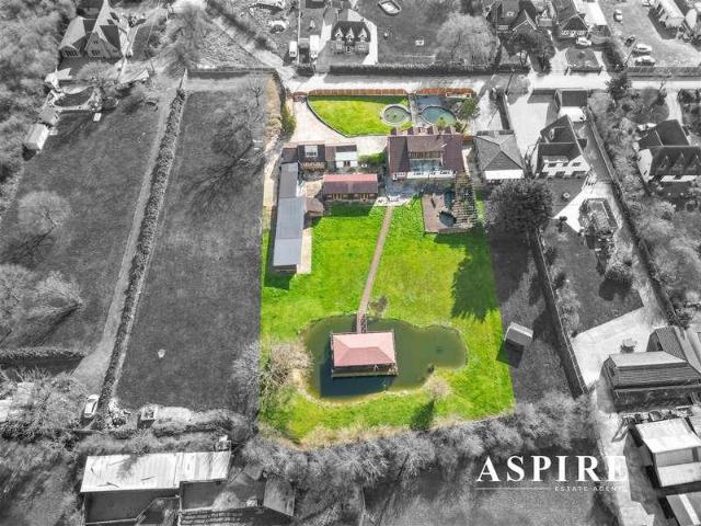 House for sale in Bowers Gifford and North Benfleet, Bowers Gifford