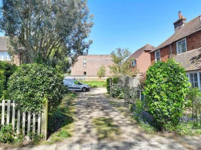 House for sale in Bridgefield, Kent