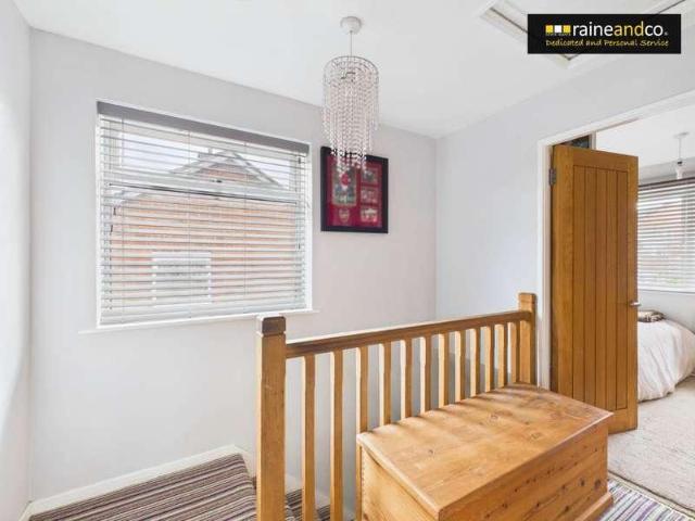 House for sale in Potters Bar, Hertfordshire