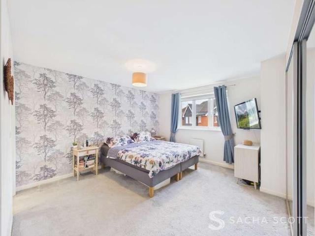 House for sale in The Wells, Surrey