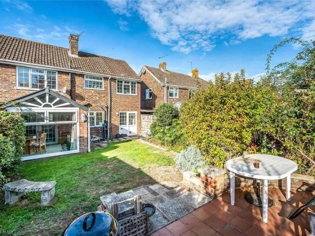 House for sale in Fairlands, Guildford