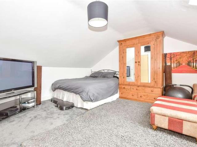 House for sale in Forstal, Midway