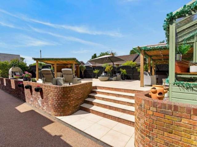 House for sale in Crookhill, Worcestershire