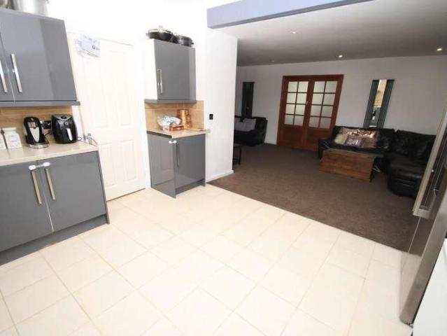 House for sale in Cottingley, West Yorkshire