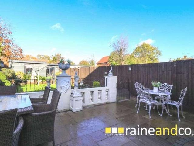 House for sale in Hatfield, Fretherne