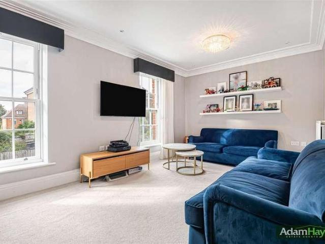 House for sale in London Borough of Barnet, Greater London