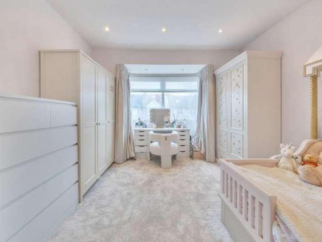 House for sale in Streatham, Greater London
