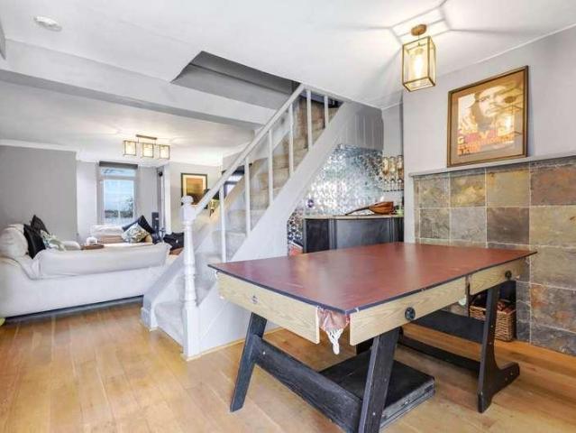House for sale in Friern Barnet, Greater London