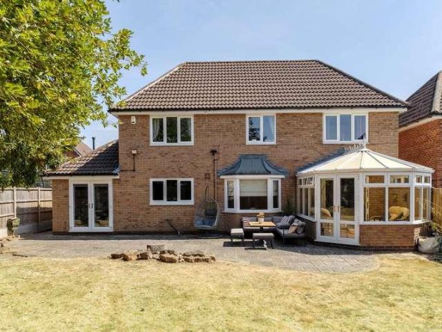 House for sale in Barton In Fabis, East Midlands