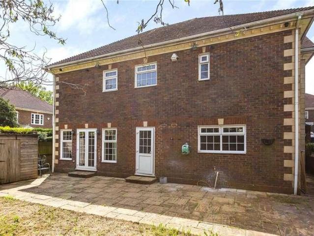 House for sale in Greater London