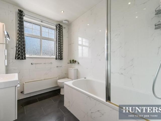 House for sale in London Borough of Hounslow, Spring Grove