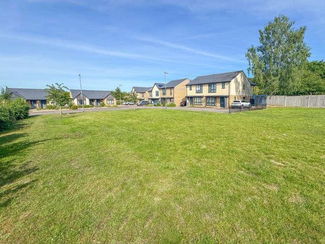 House for sale in Woodditton, Barway