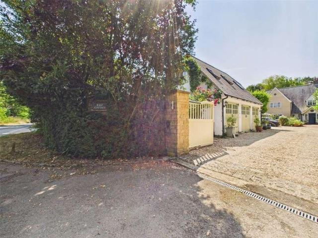 House for sale in Northmoor, West Oxfordshire