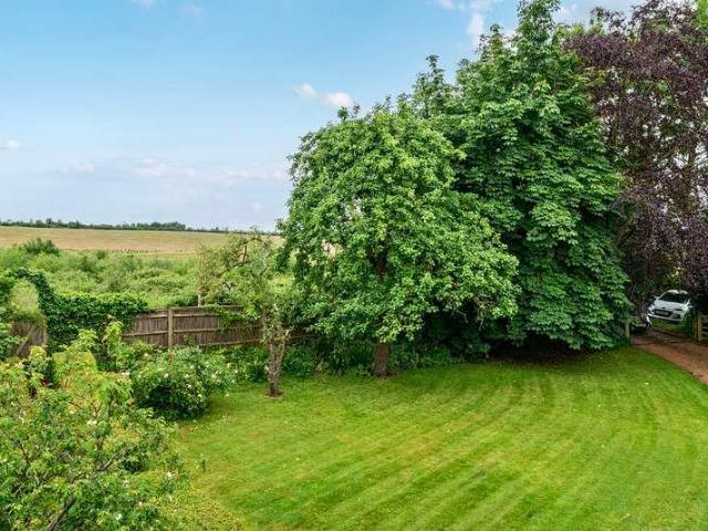 House for sale in Wanborough, Westborough