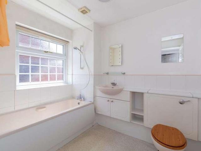 House for sale in Holyport, Bray